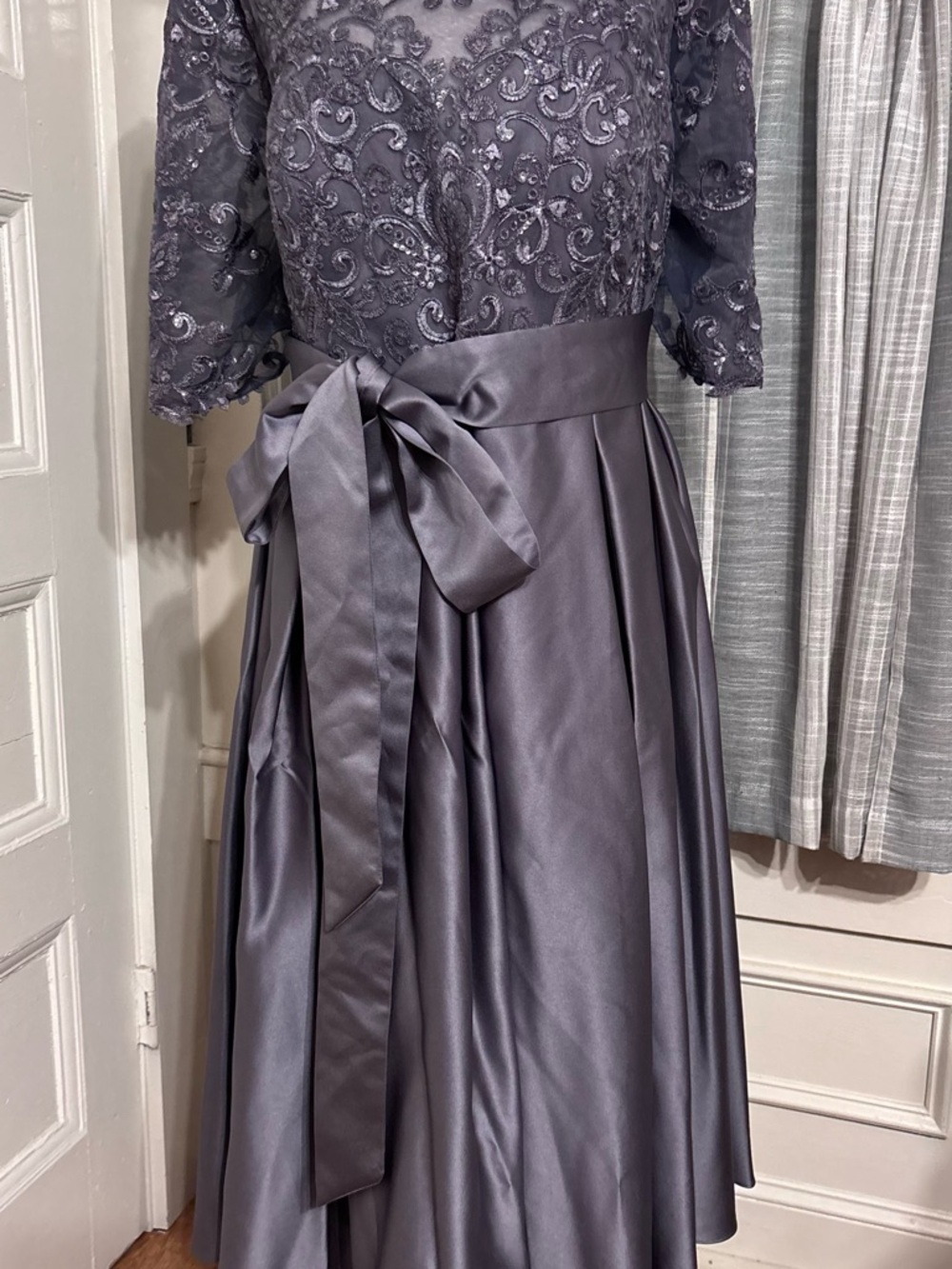 JJs House Silver Metallic Lavender Lace & Satin Midi Dress - Picture 3 of 12